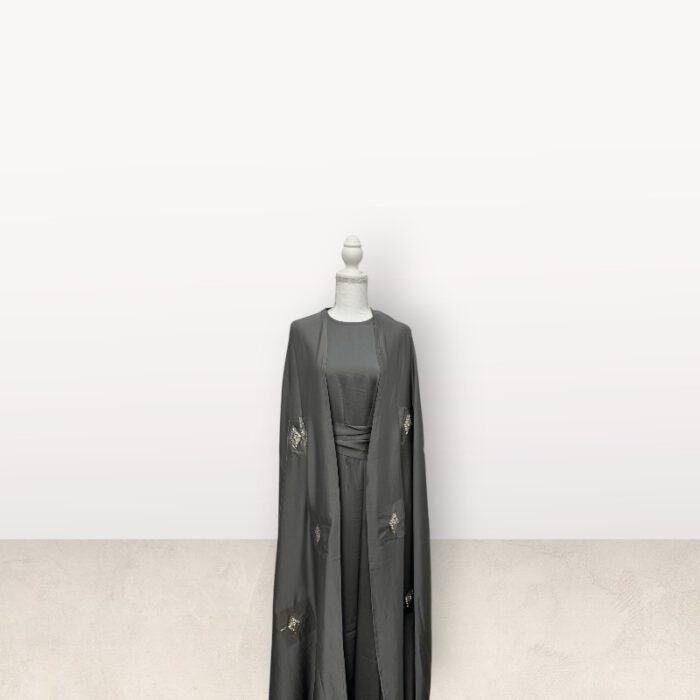Queen Cape Abaya - Image 4